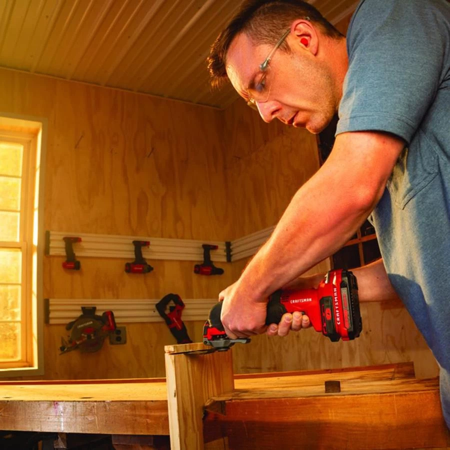 CRAFTSMAN 20-Volt MAX Lithium-Ion Cordless Oscillating Tool Kit 3 CRAFTSMAN 20-Volt MAX Lithium-Ion Cordless Oscillating Tool Kit - Image 3